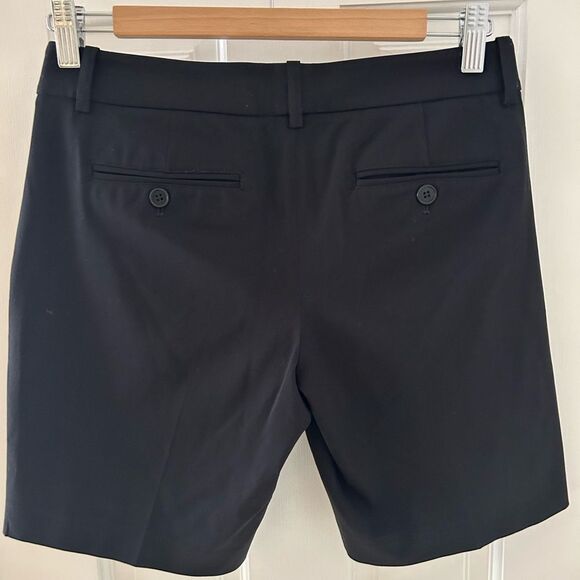 Theory Women’s Tailored Black Bermuda Shorts Size 2 - Picture 4 of 6